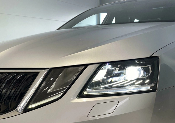 Skoda Octavia cena 65900 przebieg: 123883, rok produkcji 2019 z Jastrowie małe 407